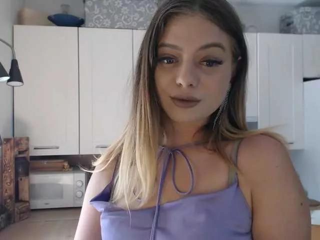 BuffyFire from BongaCams is Freechat
