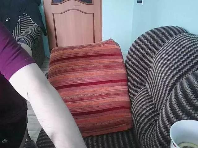 emolina from BongaCams is Freechat