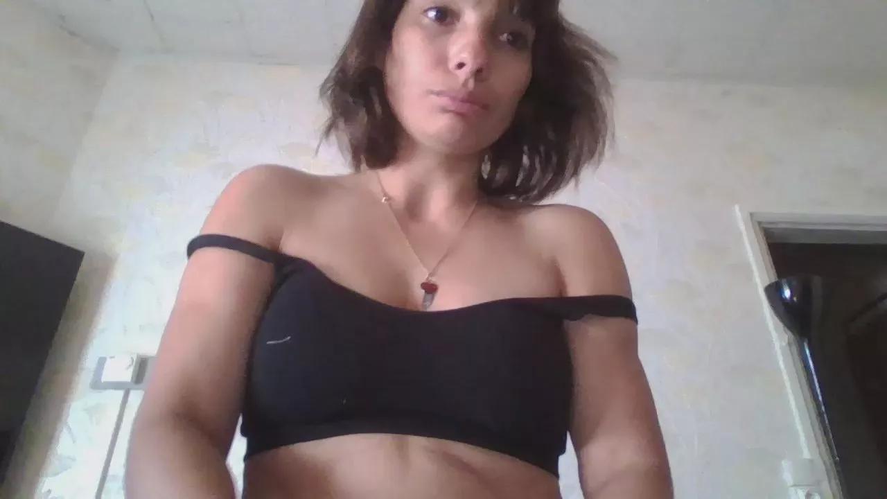 clovise233 from Cam4 is Freechat