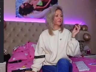 aliciarey from CamSoda is Freechat