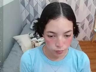 little-anny from CamSoda is Freechat