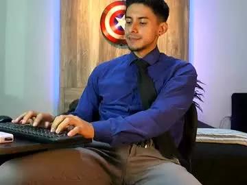 andrew_elliot from Chaturbate is Freechat