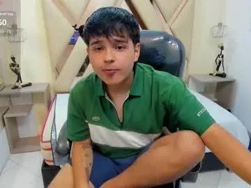 andrewsmile_ from Chaturbate is Freechat