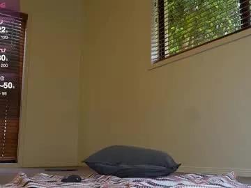 asianpina from Chaturbate