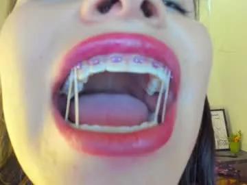 caitlingomez0 from Chaturbate is Freechat