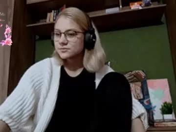 chelseamaracle from Chaturbate is Freechat