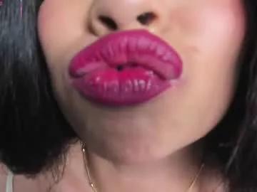 cristtal_saenz from Chaturbate is Freechat