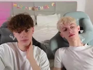 Try twinks webcams. Slutty sexy Free Performers.