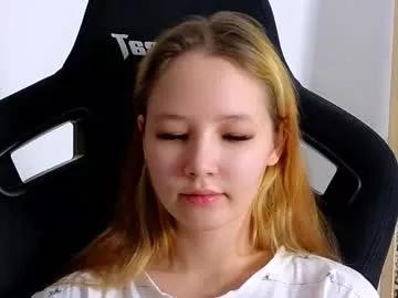 dolly_kitt from Chaturbate