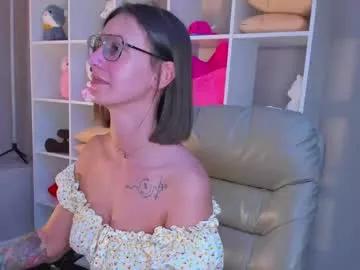 esther_lewiss from Chaturbate is Freechat