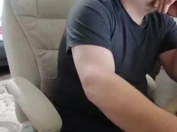 finnish_big_boy from Chaturbate