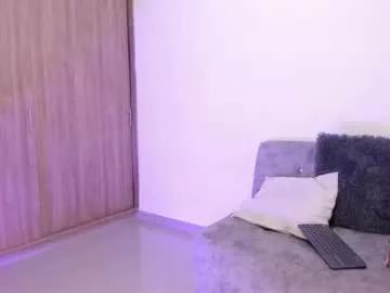 isa_squirt1 from Chaturbate is Freechat