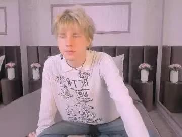 kevinm1lky from Chaturbate is Freechat