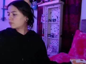 kiki_cams from Chaturbate is Freechat