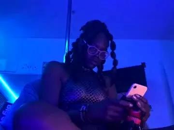 lailawoods from Chaturbate