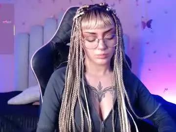 lessboobs_gh from Chaturbate