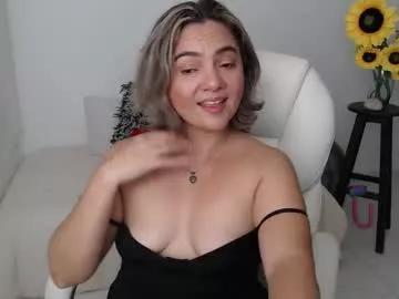 lilly_milf from Chaturbate is Freechat