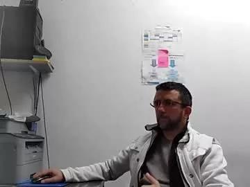 lokoum39 from Chaturbate