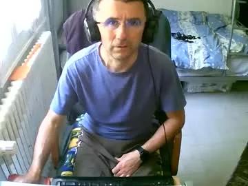 lokoum39 from Chaturbate