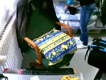 lokoum39 from Chaturbate