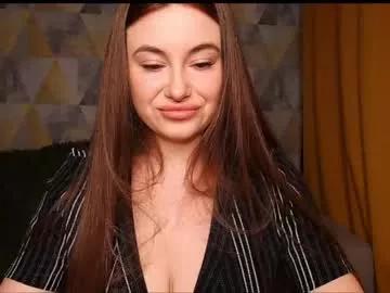 lulubiso from Chaturbate