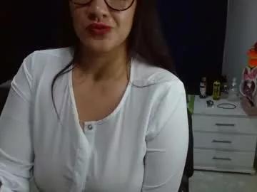 ninimature from Chaturbate
