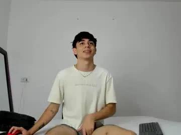 noah_loveboy from Chaturbate is Freechat