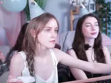 oliviamcclean from Chaturbate is Freechat