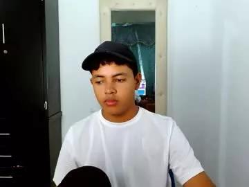pretty_anonimuszzx from Chaturbate is Freechat