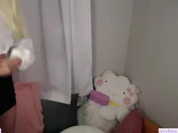 prettygirl_elly from Chaturbate is Freechat