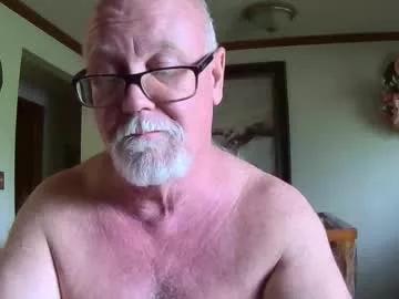 pussylover1365 from Chaturbate