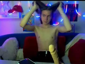 robert_lovxx from Chaturbate is Freechat
