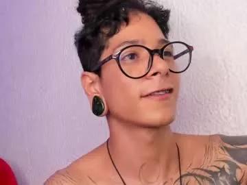 tayhlorstronghold from Chaturbate is Freechat