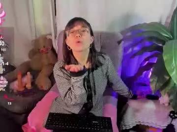 uchikydoll from Chaturbate is Freechat