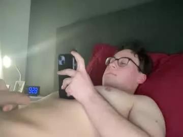 uhhhoops from Chaturbate