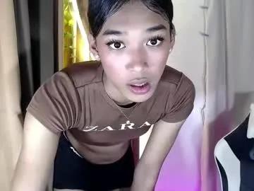 ur_dazzlingmorenaxx from Chaturbate is Freechat