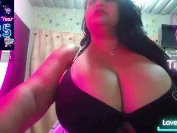 yasmin_bigtits from Chaturbate is Freechat