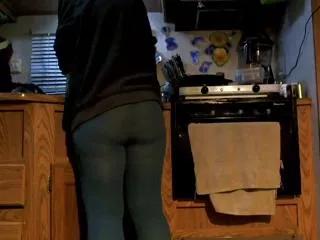 gina_juggs from Flirt4Free is Freechat