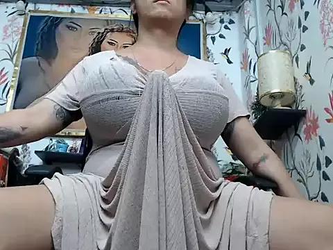 12inALWAYSHARDCUM from StripChat is Freechat