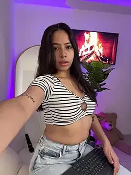 _Emily_Thompson_ from StripChat is Freechat