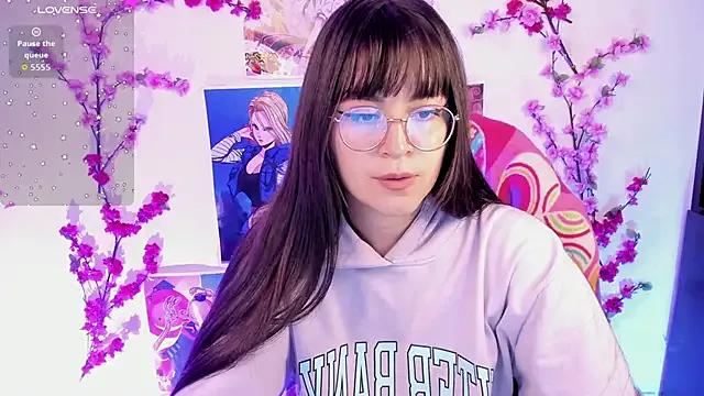 _urcutekitty from StripChat is Freechat