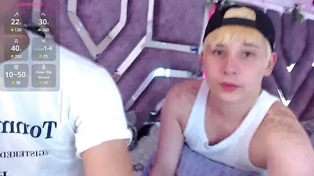 Adann_walker_ from StripChat is Freechat