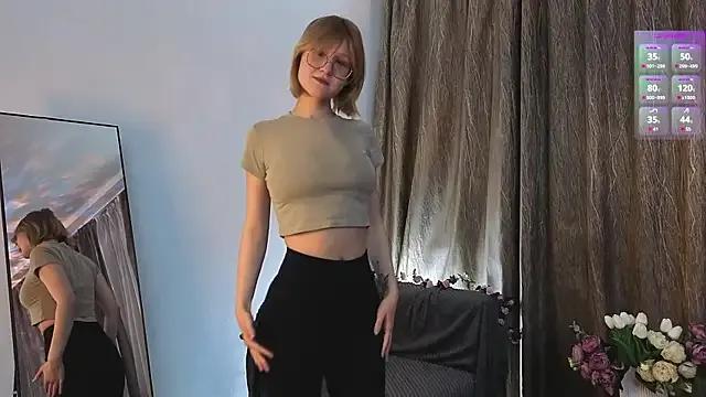 Adelin_Frost from StripChat is Freechat