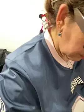Afroditax4 from StripChat is Freechat