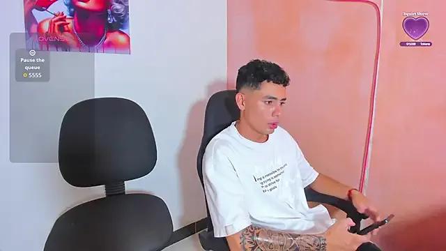 ALEXANDER_HOT_98 from StripChat is Freechat