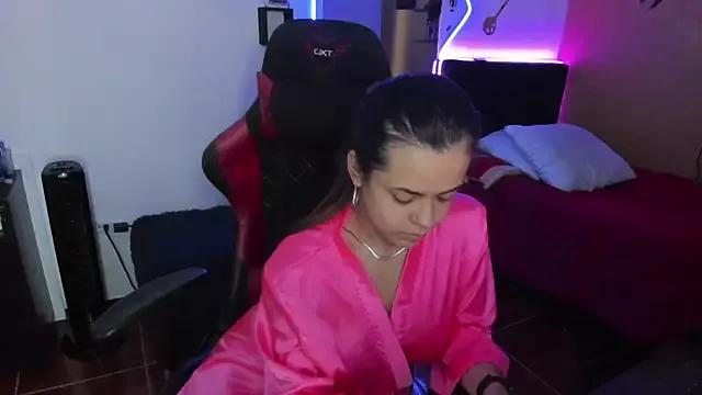 AlexaRivers from StripChat is Freechat