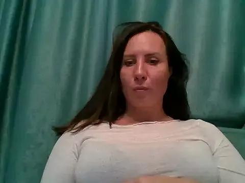 ALICAINWONDERLAND from StripChat is Freechat