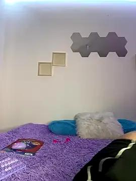 Aliceee_11 from StripChat is Freechat