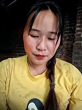 ALIENHR38 from StripChat is Freechat