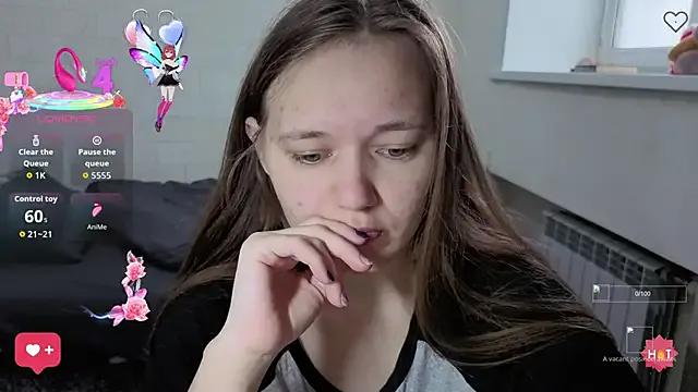 AlisaKisa from StripChat is Freechat